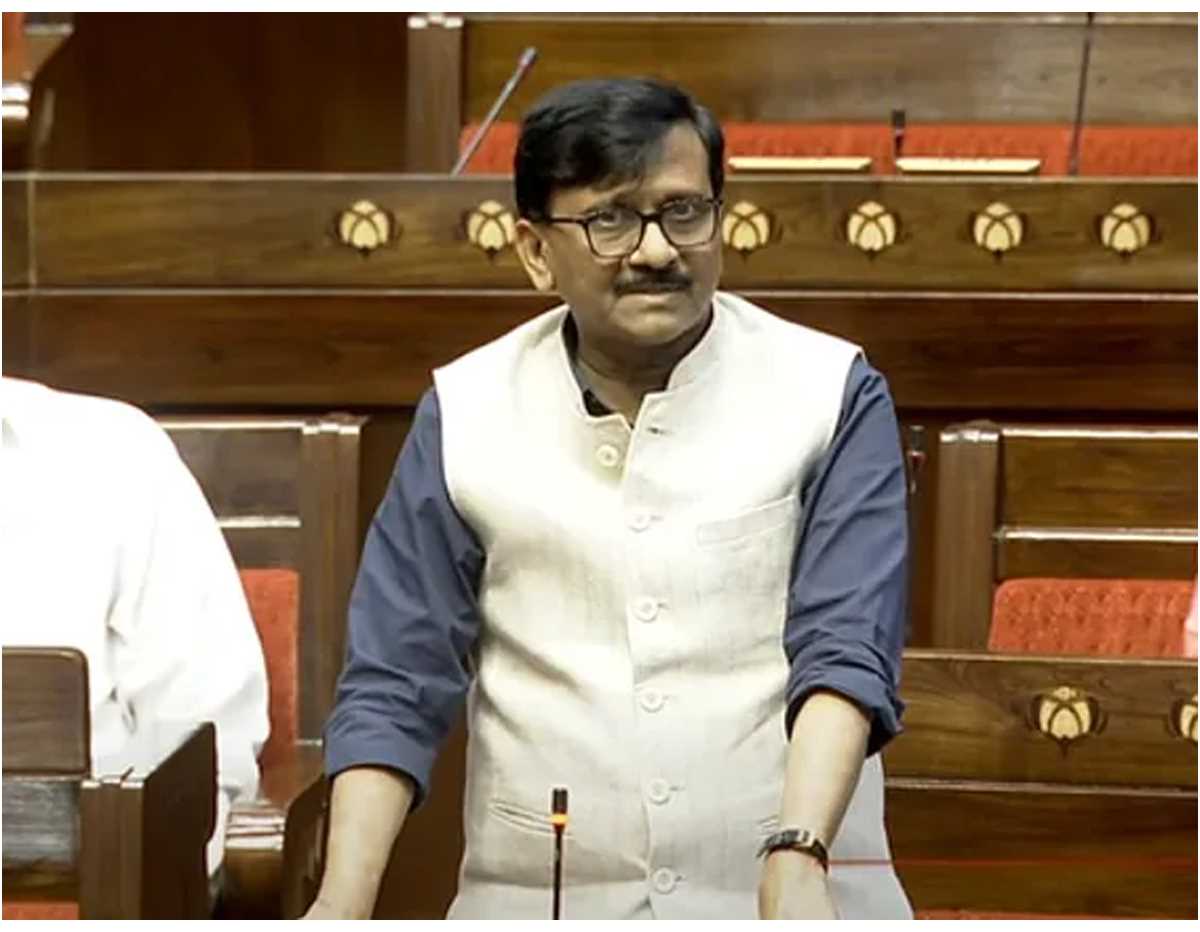 नागपुर में लाशें बिछाने के लिए गड़े मुर्दे उखाड़े गए : संजय राउत